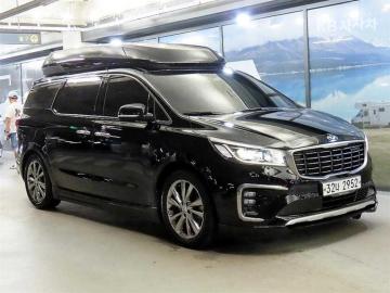 Kia Carnival Gasoline 7-Seater Hi-Limousine — foto 1