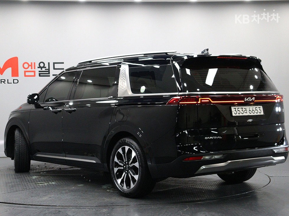 Kia Carnival — miniaturë 4