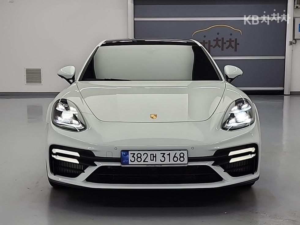 2021 Porsche (971) photo