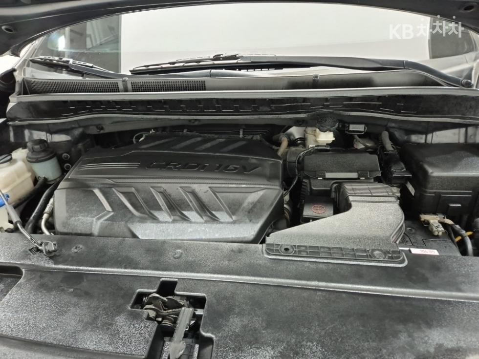 Kia Carnival — miniaturë 5