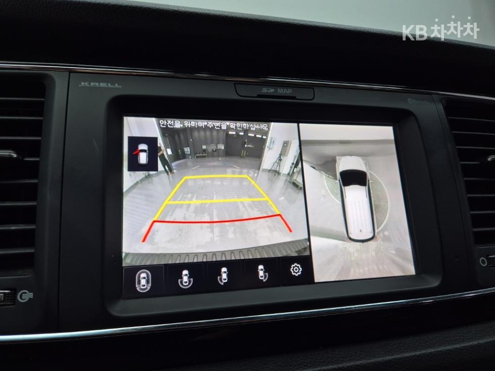 Kia Carnival — miniaturë 15