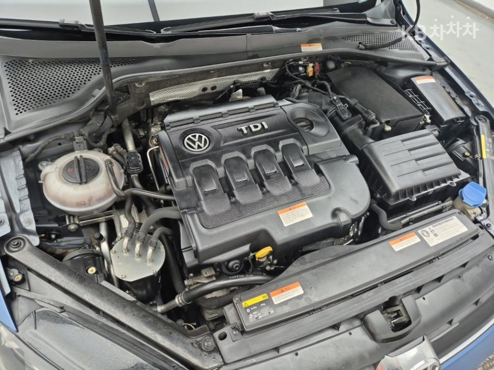 Volkswagen Golf — miniaturë 6