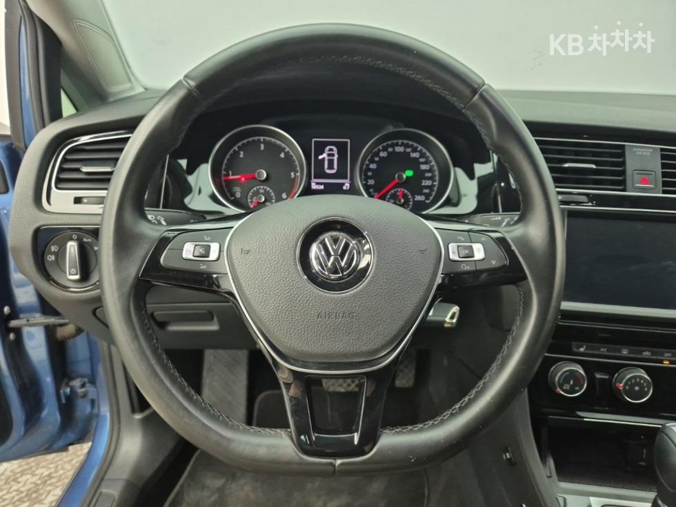 Volkswagen Golf — miniaturë 9