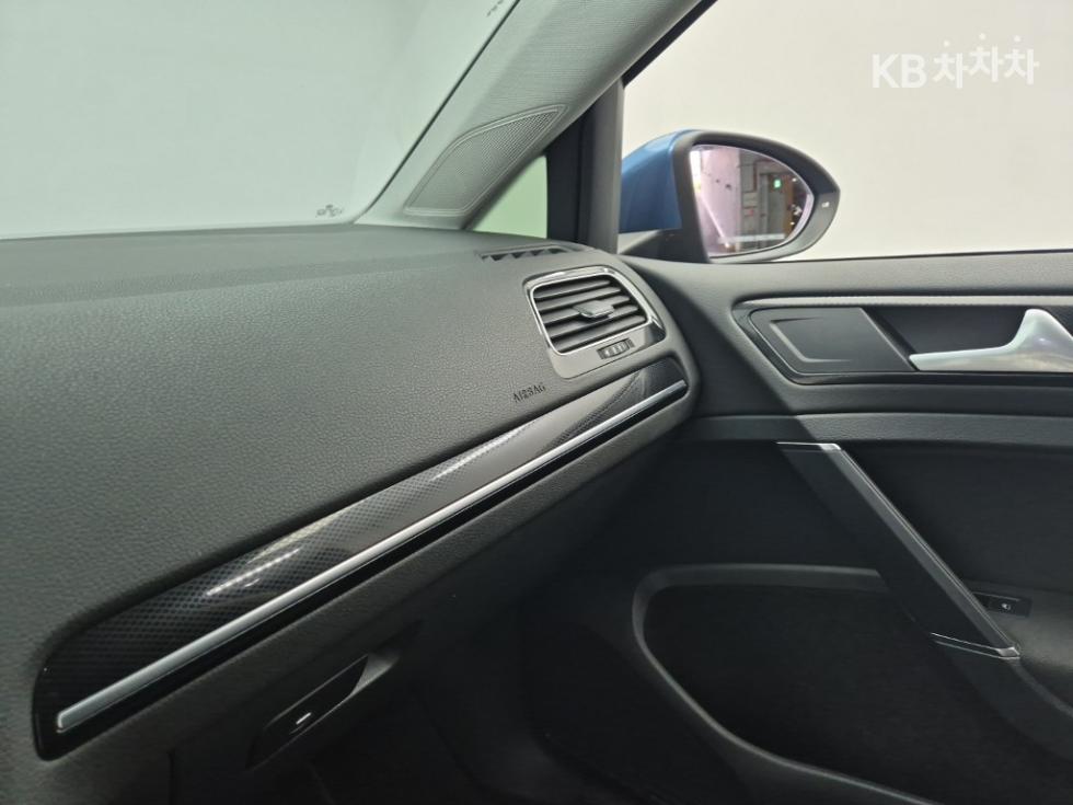 Volkswagen Golf — miniaturë 14