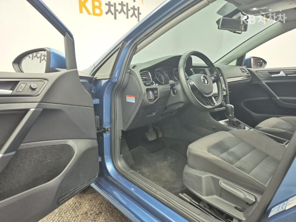 Volkswagen Golf — miniaturë 15