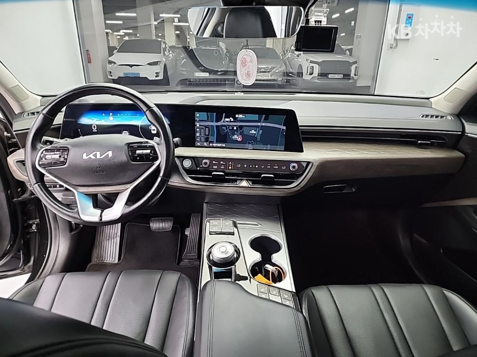 Kia K8 — miniaturë 7