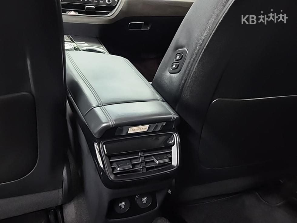 Kia K8 — miniaturë 13