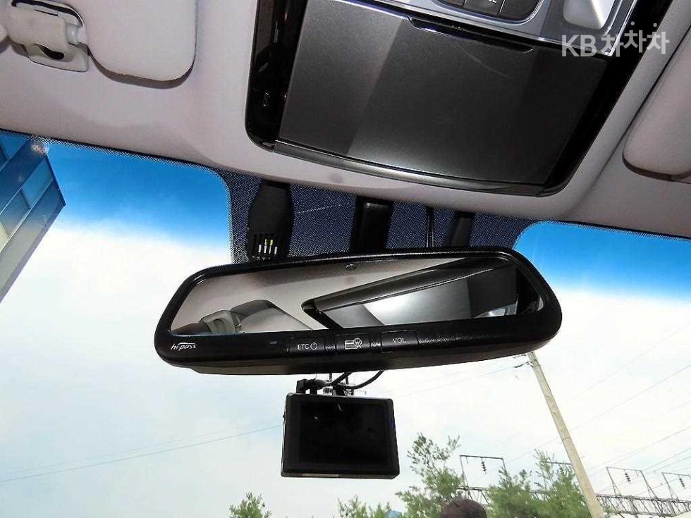 Hyundai Grandeur — miniaturë 13