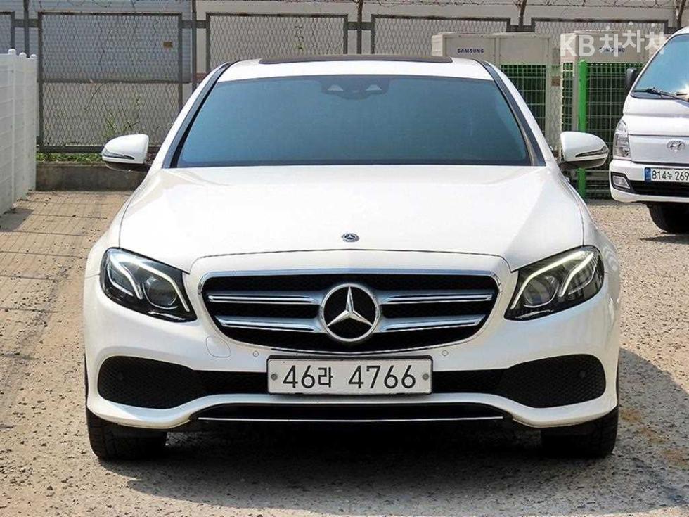 مرسيدس E-Class