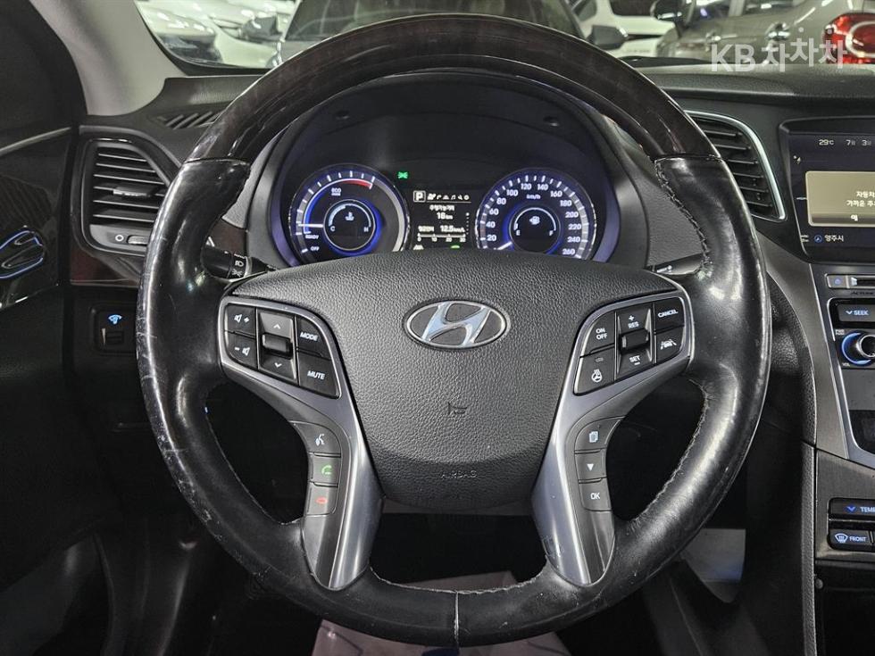 Hyundai Grandeur — miniaturë 6