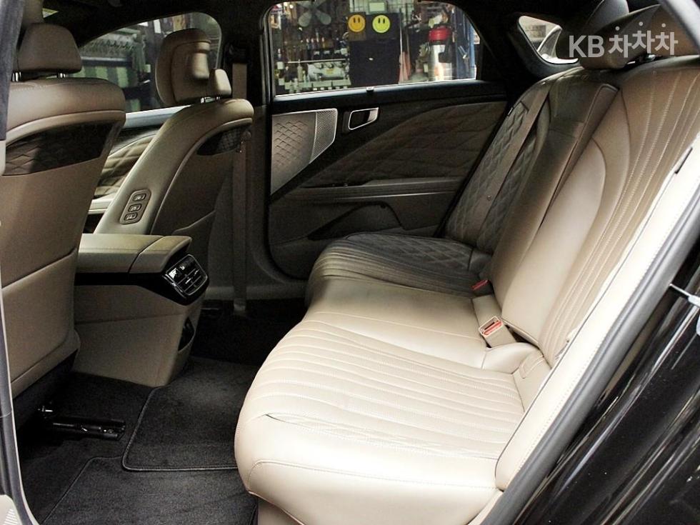 Kia K8 — miniaturë 6