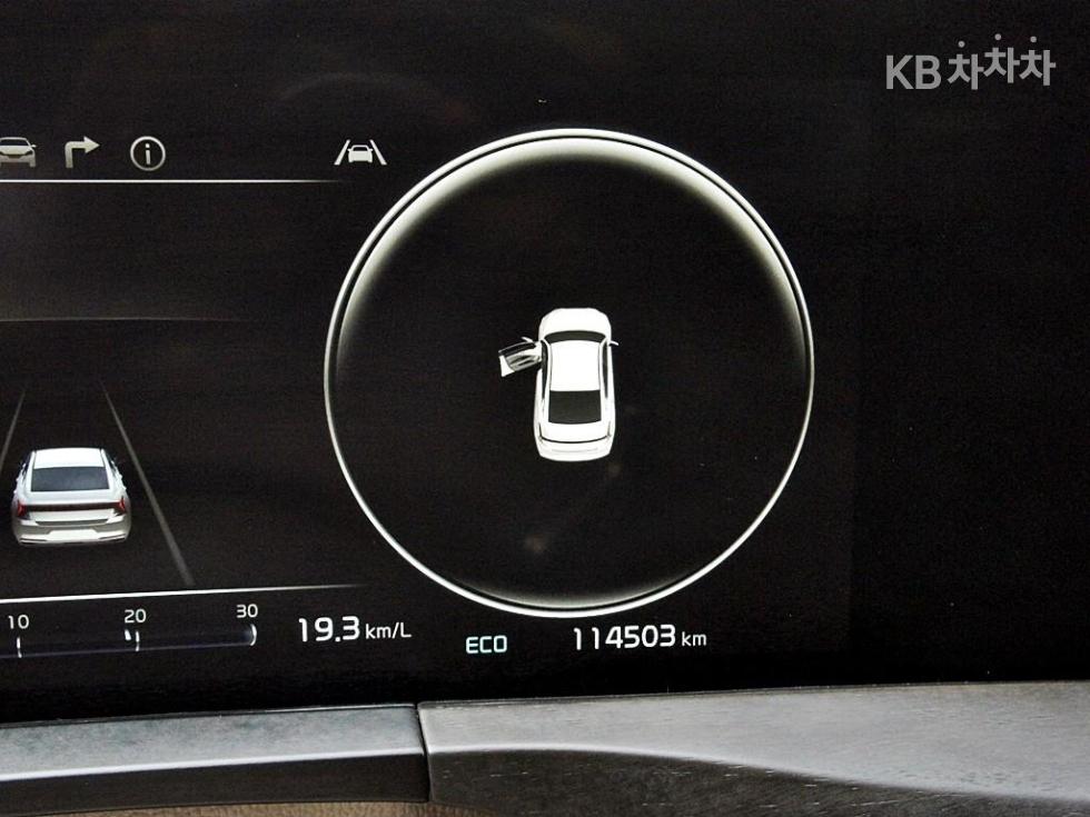 Kia K8 — miniaturë 9
