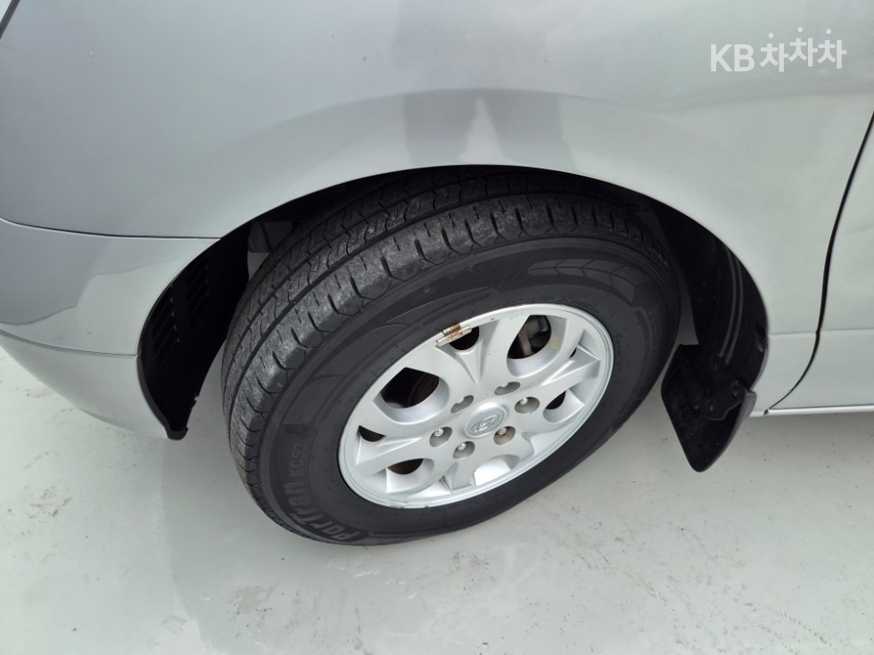 Hyundai Starex — miniaturë 17