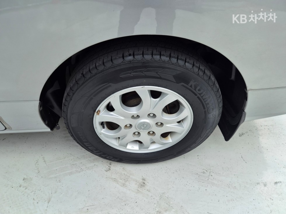Hyundai Starex — miniaturë 18