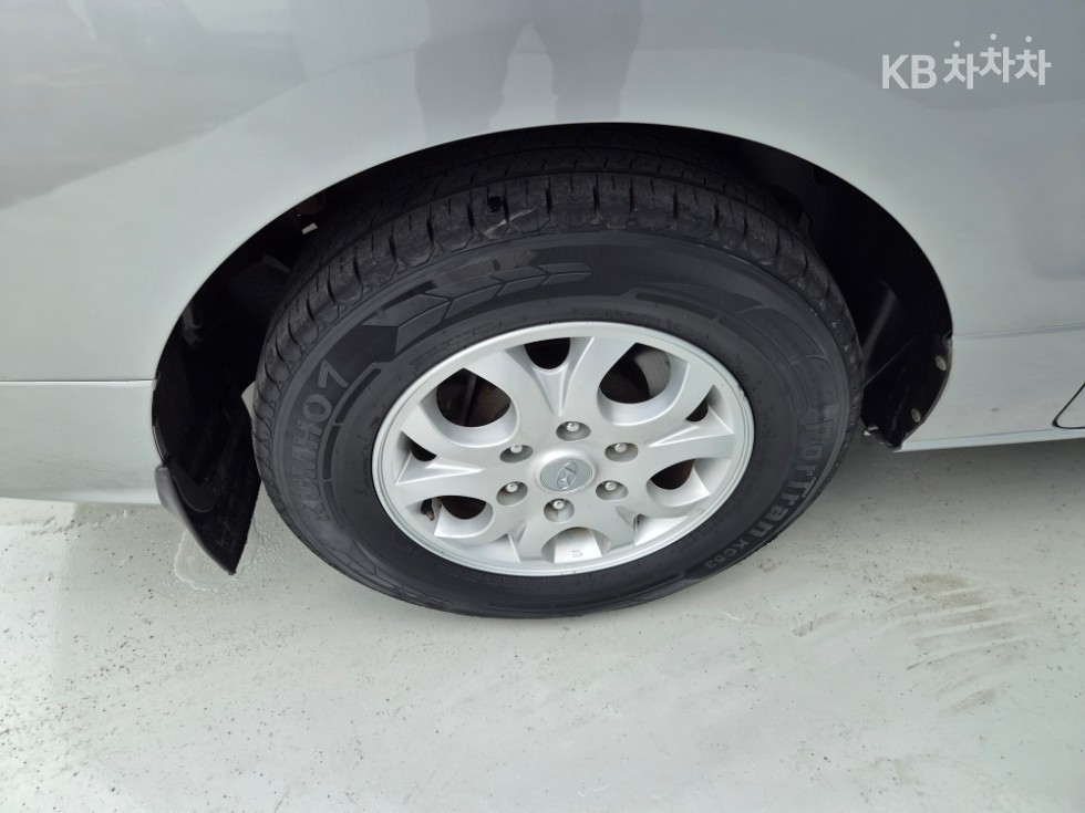 Hyundai Starex — miniaturë 19