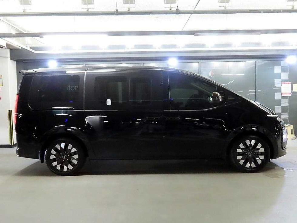 Hyundai Staria — miniaturë 3
