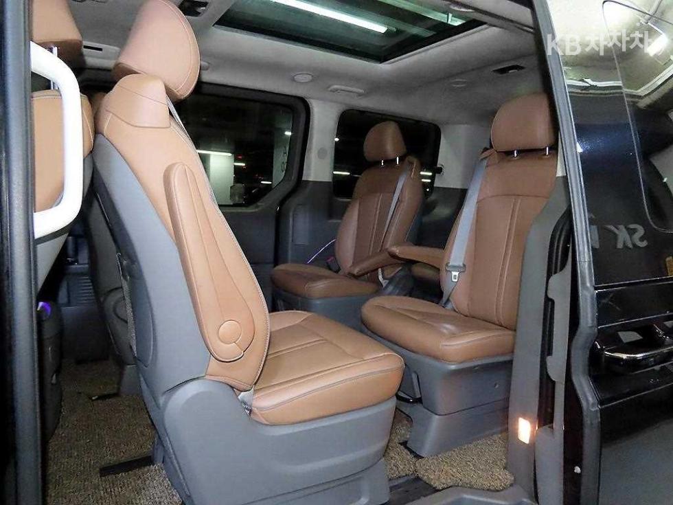 Hyundai Staria — miniaturë 7