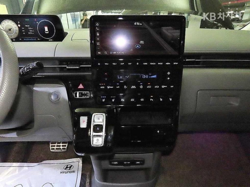 Hyundai Staria — miniaturë 11