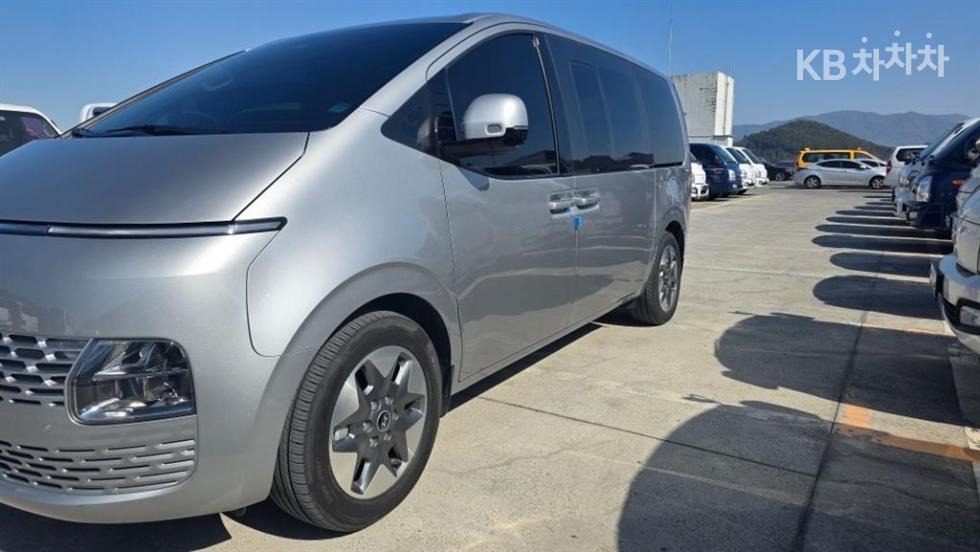 Hyundai Staria — miniaturë 2