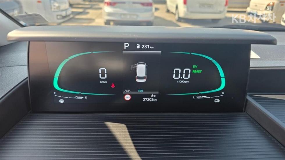 Hyundai Staria — miniaturë 5