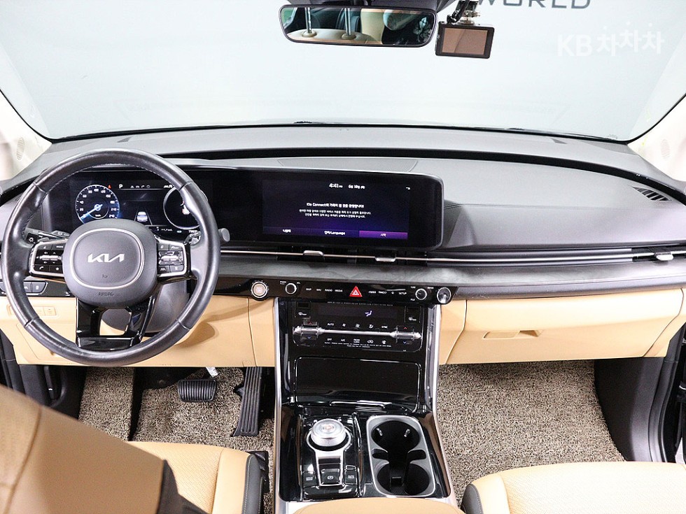 Kia Carnival — miniaturë 14