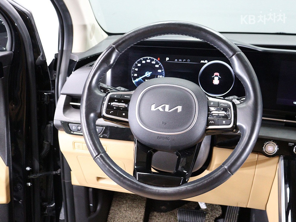 Kia Carnival — miniaturë 15