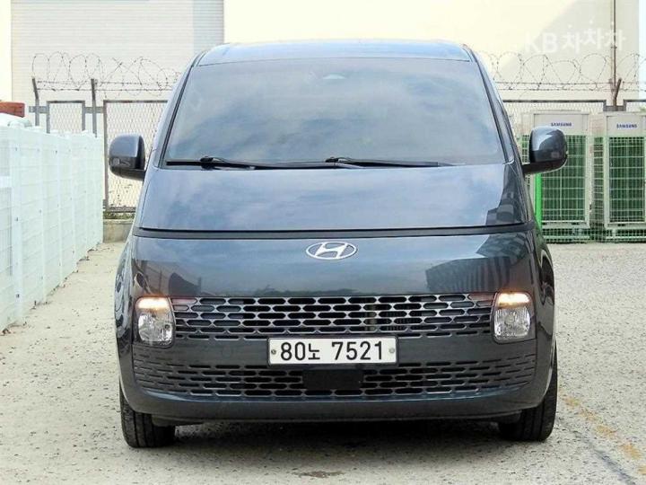 Hyundai Staria 2.2 카고 3 — foto 1