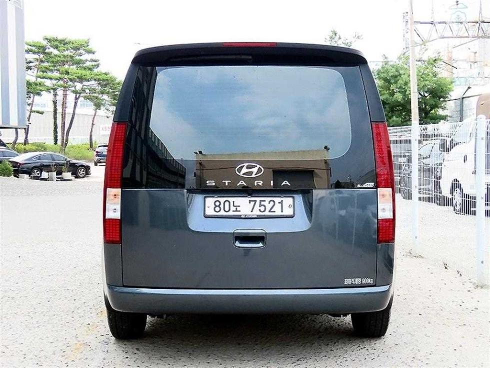 Hyundai Staria — miniaturë 4