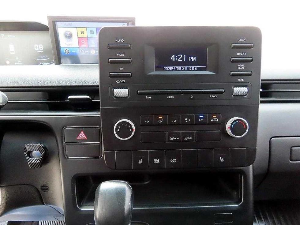 Hyundai Staria — miniaturë 13