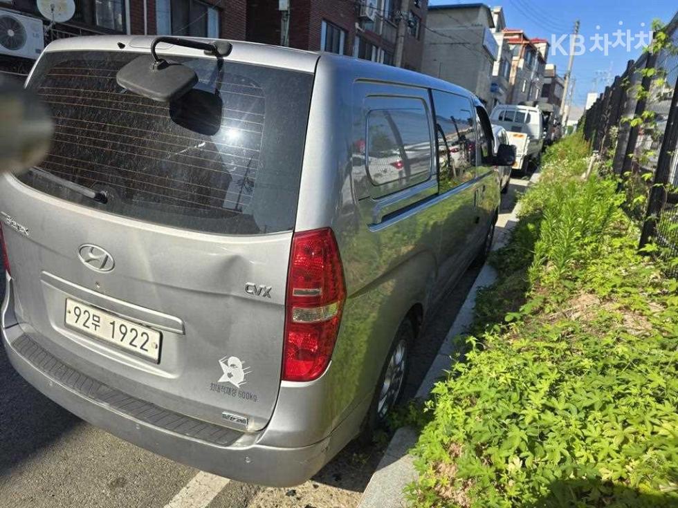 Hyundai Starex — miniaturë 6