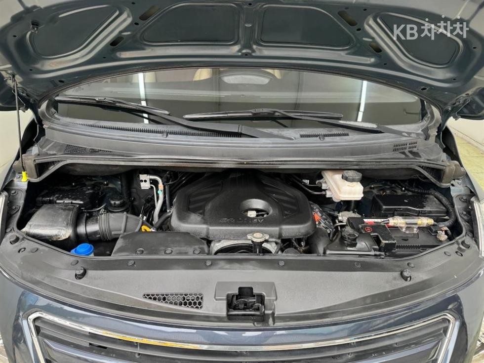 Hyundai Starex — miniaturë 15