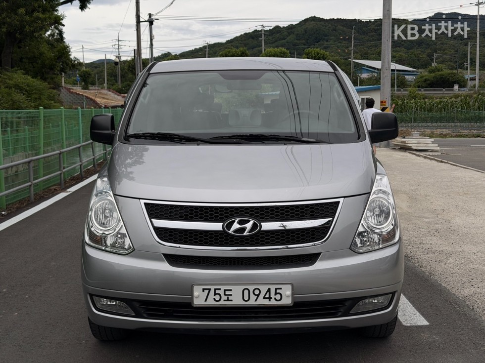 Hyundai Starex — miniaturë 2