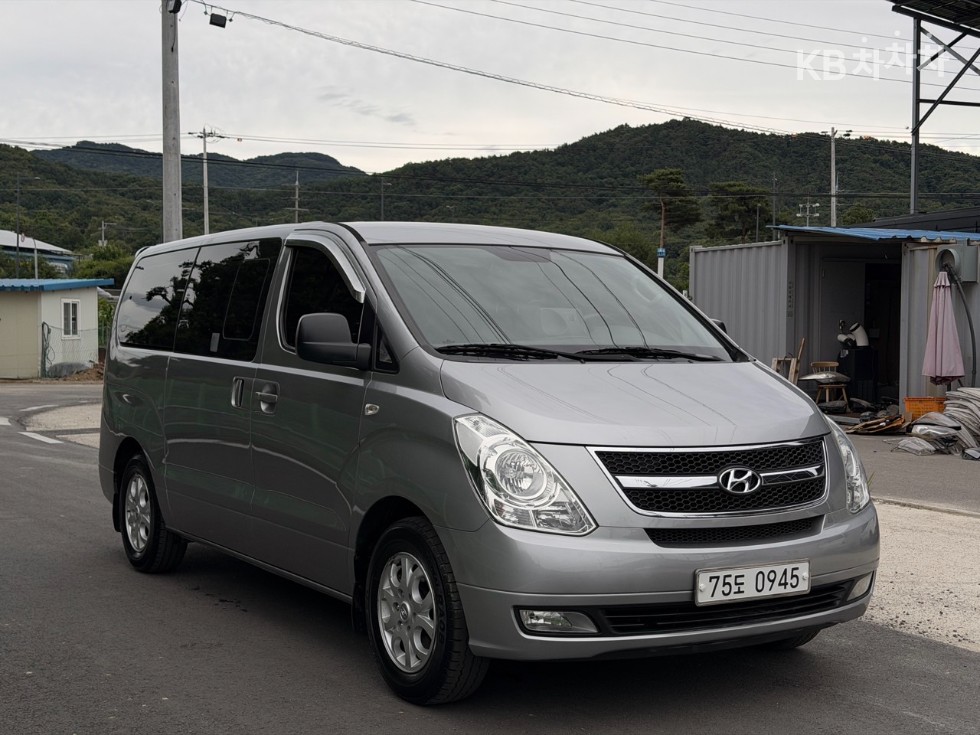 Hyundai Starex — miniaturë 3