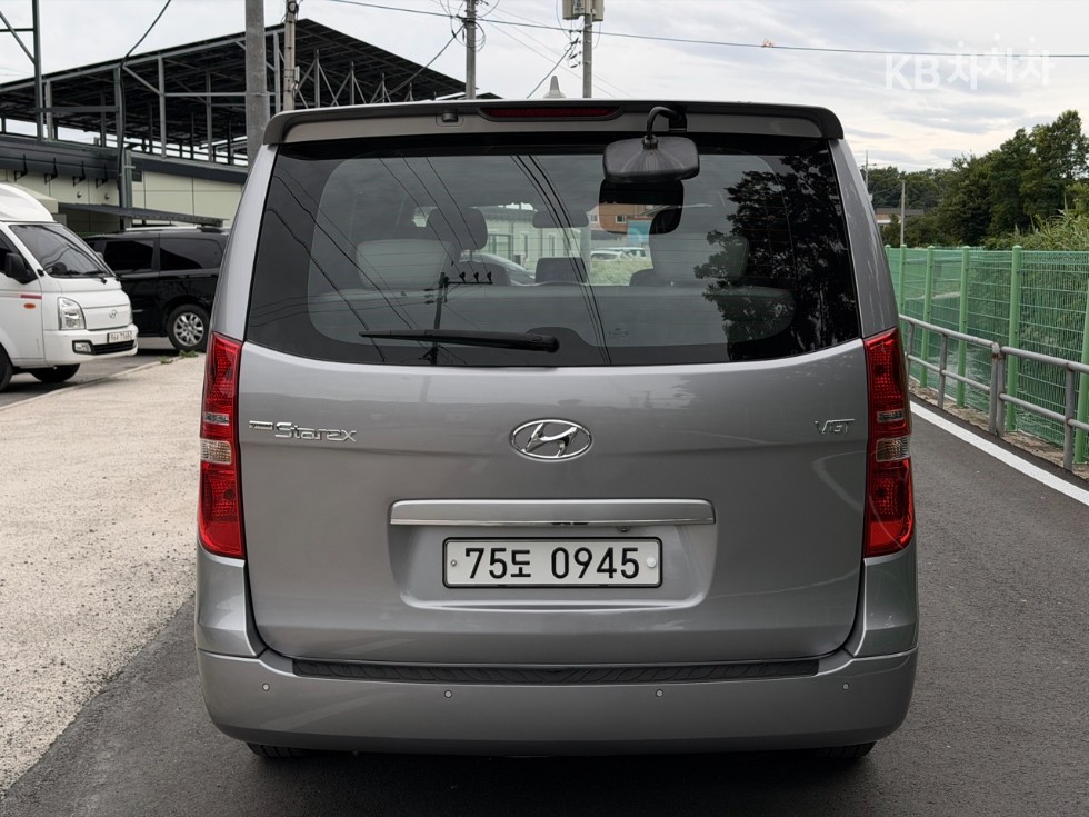 Hyundai Starex — miniaturë 5