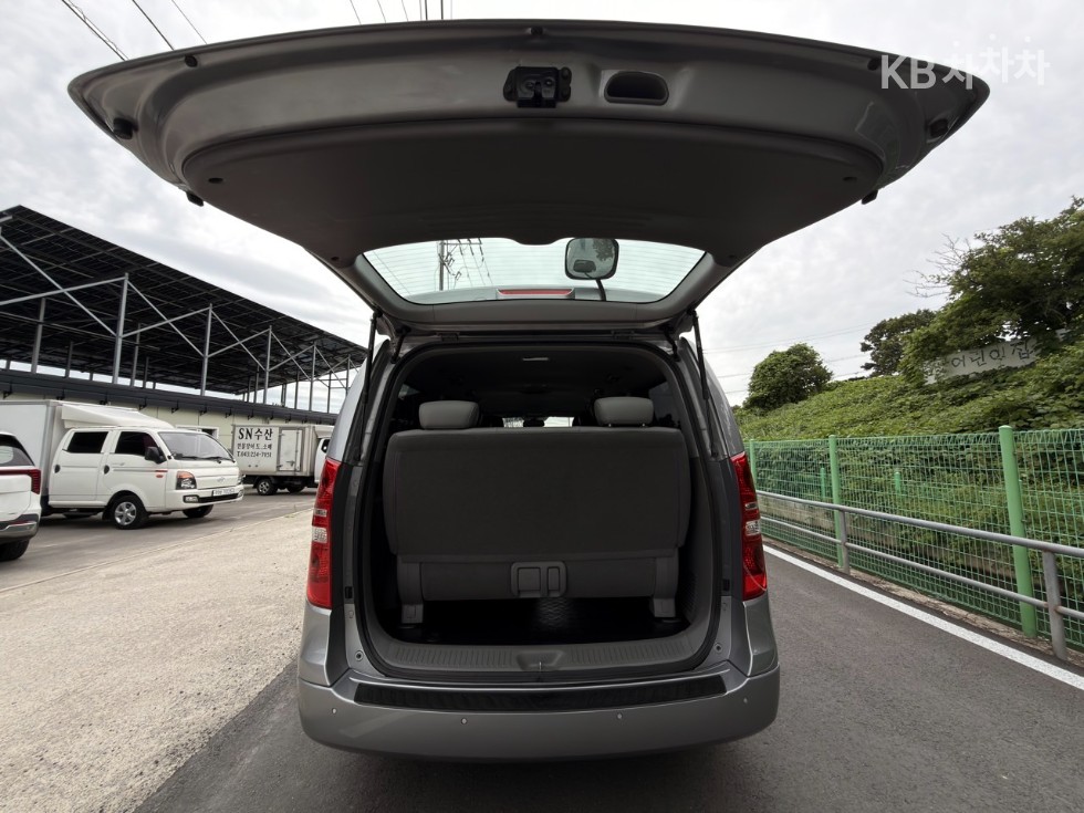 Hyundai Starex — miniaturë 7