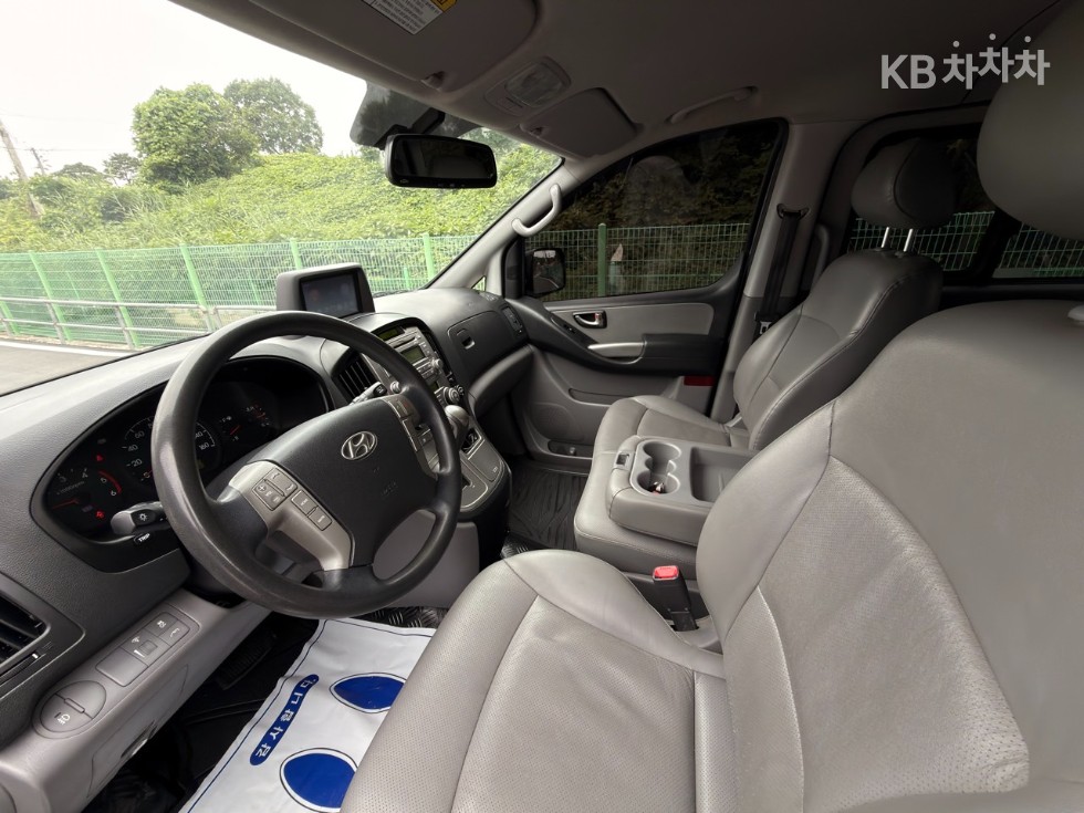 Hyundai Starex — miniaturë 9