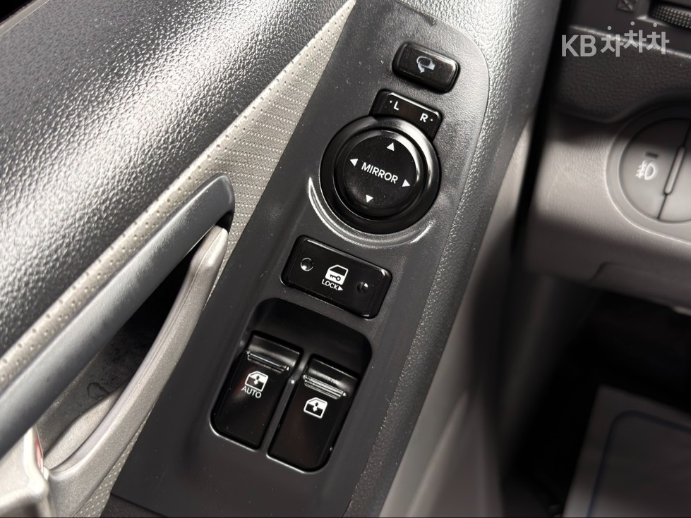 Hyundai Starex — miniaturë 14