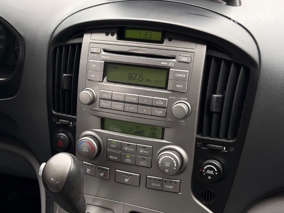 Hyundai Starex — miniaturë 15