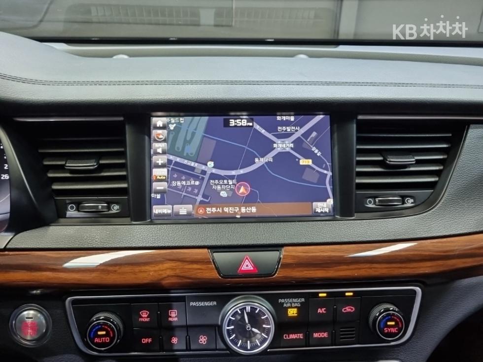 Kia K7 — miniaturë 12