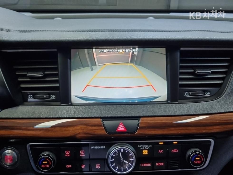 Kia K7 — miniaturë 13