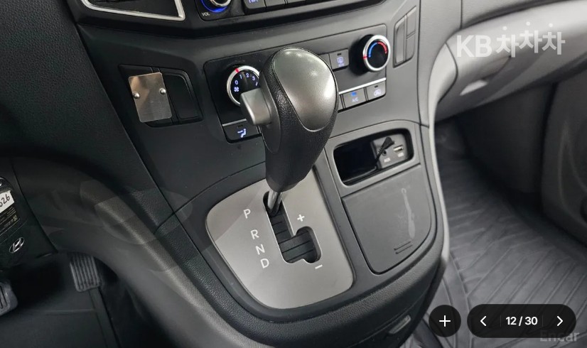 Hyundai Starex — miniaturë 10