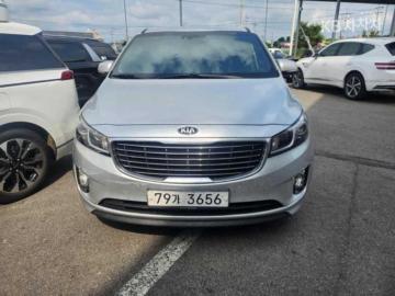 Kia Carnival 11인승 2.2 디젤 — foto 1