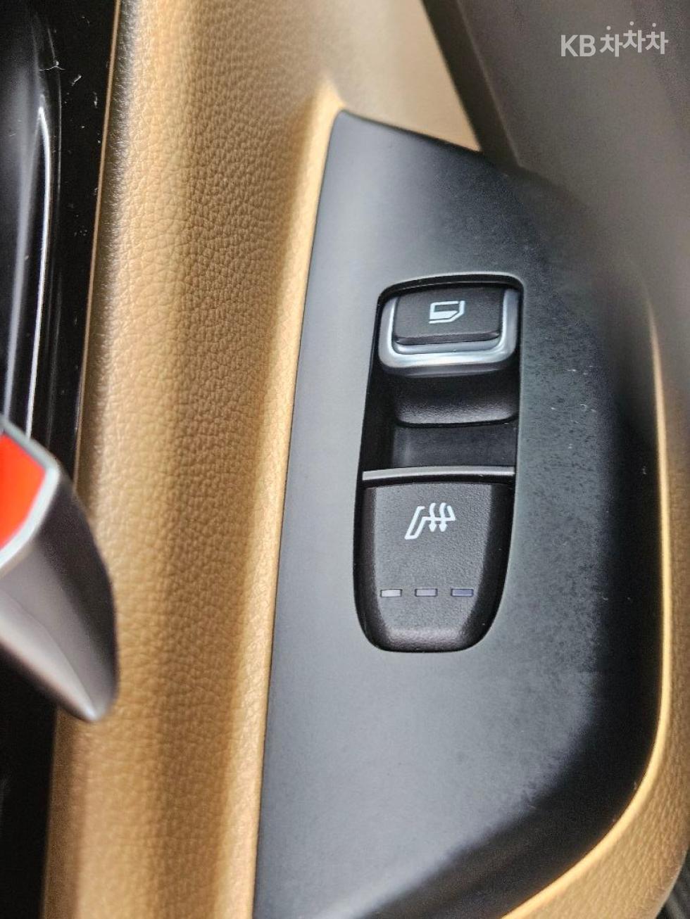 Kia Carnival — miniaturë 14