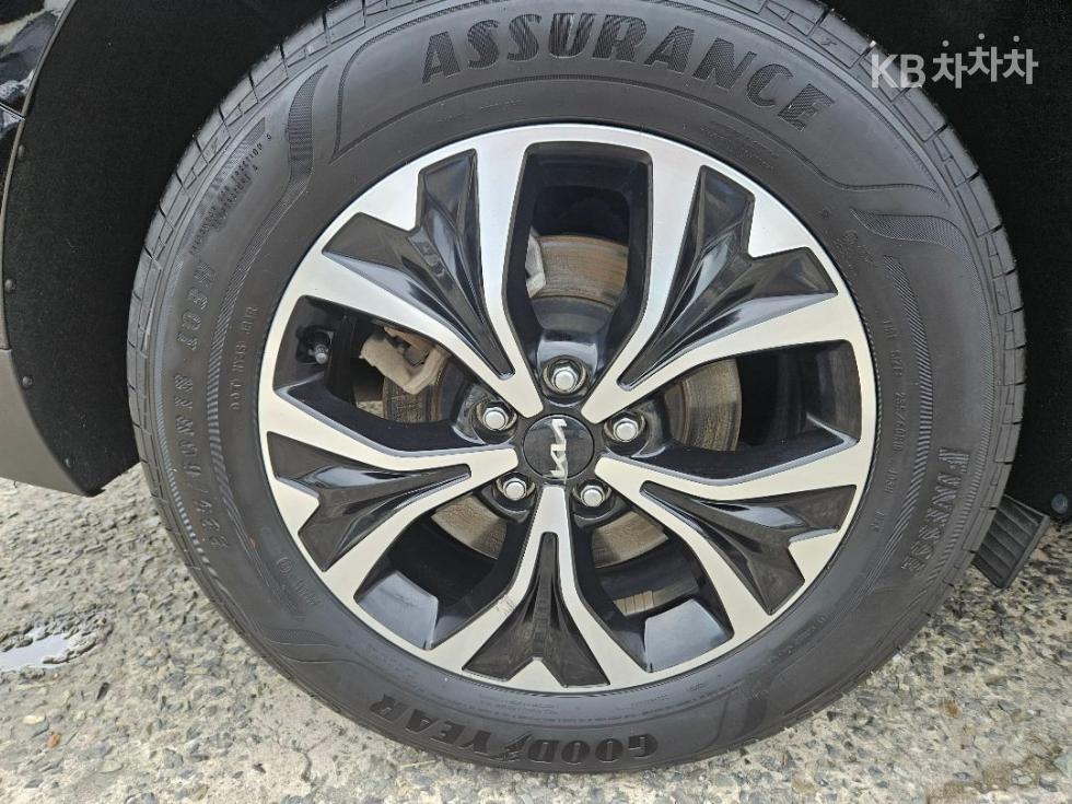 Kia Carnival — miniaturë 22
