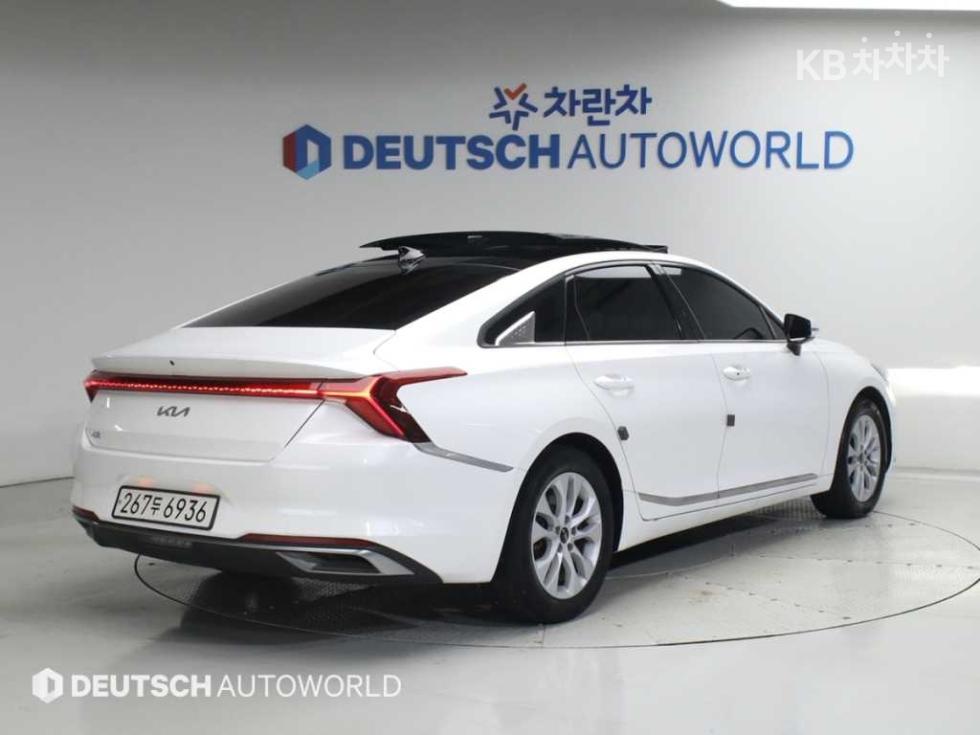 Kia K8 — miniaturë 2