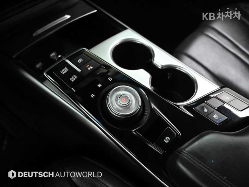 Kia K8 — miniaturë 9