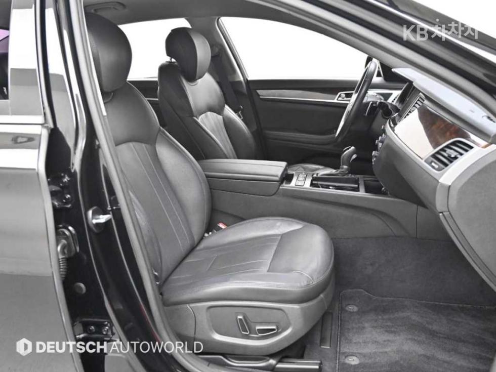 Hyundai Genesis — miniaturë 10