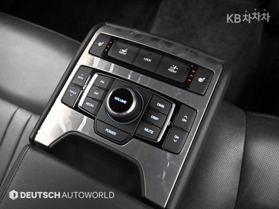 Hyundai Genesis — miniaturë 16