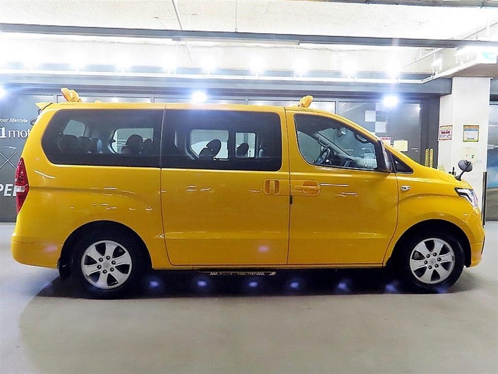 Hyundai Starex — miniaturë 3