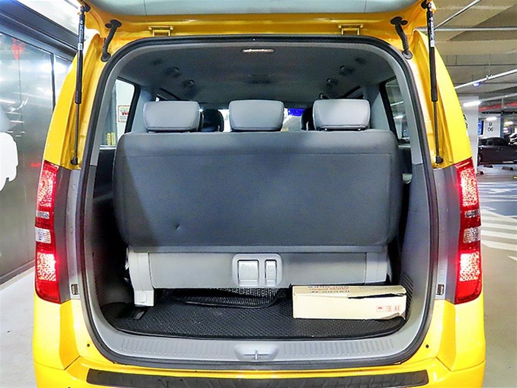 Hyundai Starex — miniaturë 16